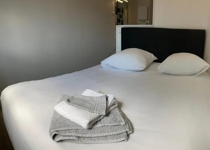 Hotel Le Comptoir, Confort, Gare Et Tramway A 4min